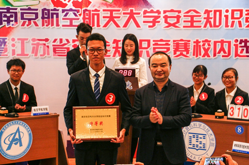 sc_121626_048798.png blob.png